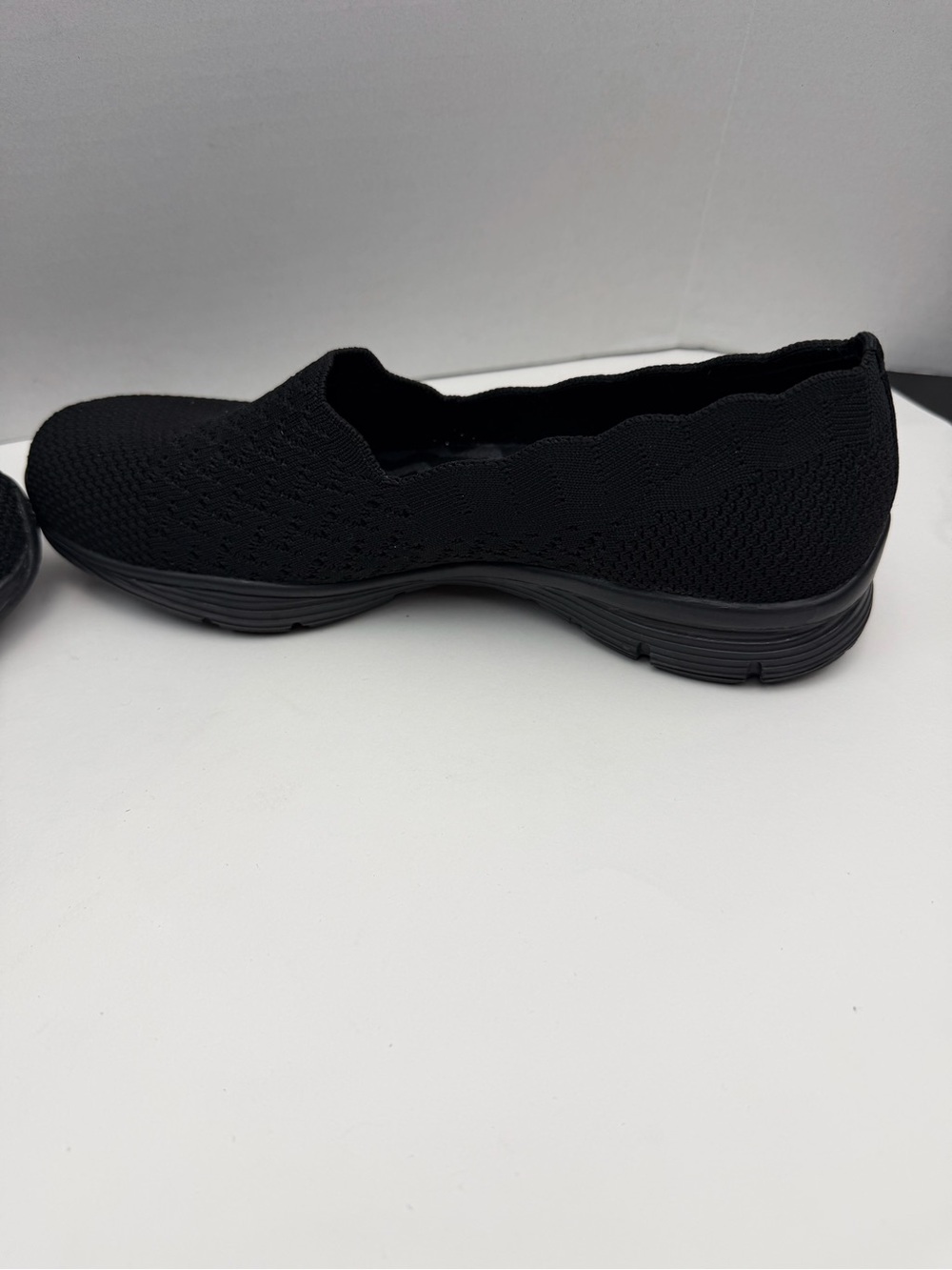 Skechers Women's Shoes Size 7 Black Slip On Air-Cooled Memory Foam 49481W - Picture 8 of 13